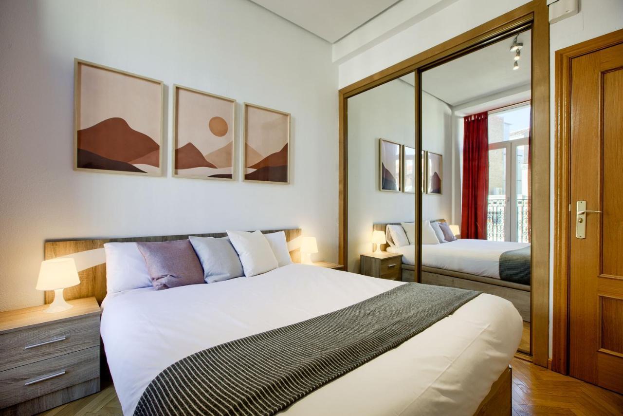 Charming Elegant Gran Via Apartment Madrid Exterior foto