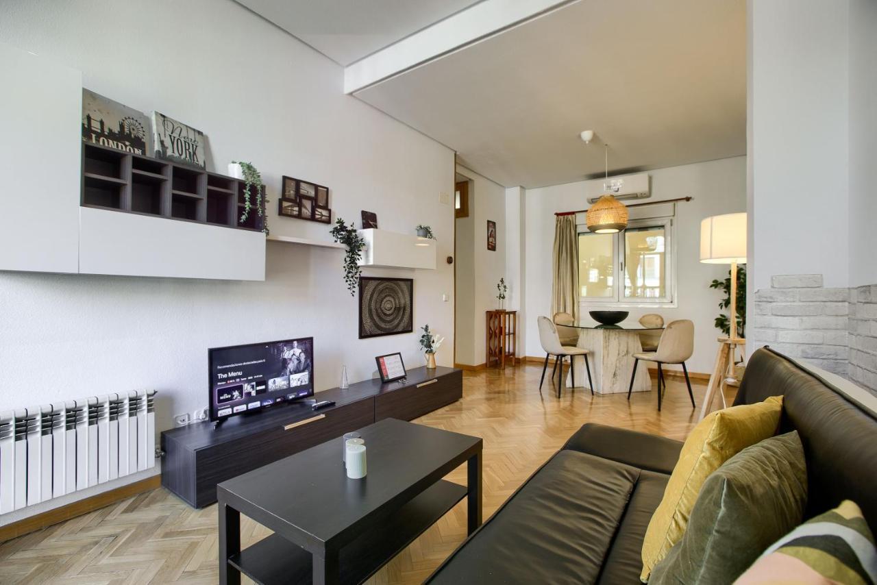 Charming Elegant Gran Via Apartment Madrid Exterior foto