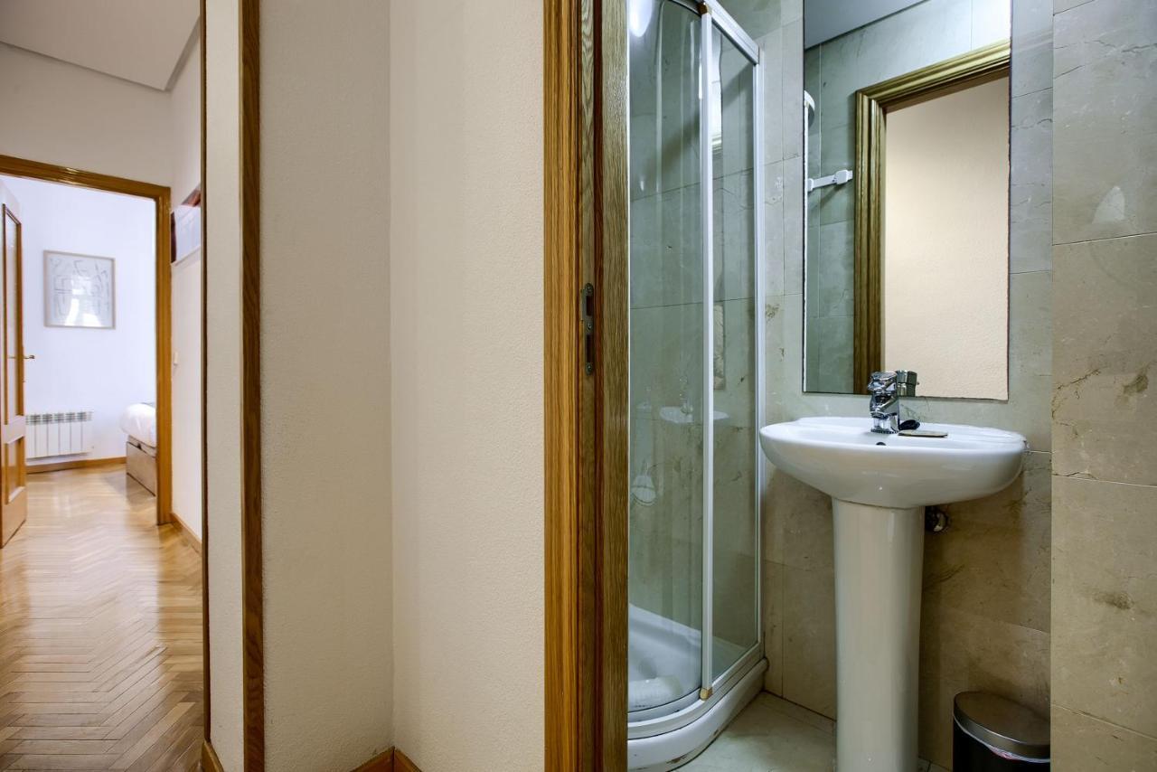 Charming Elegant Gran Via Apartment Madrid Exterior foto