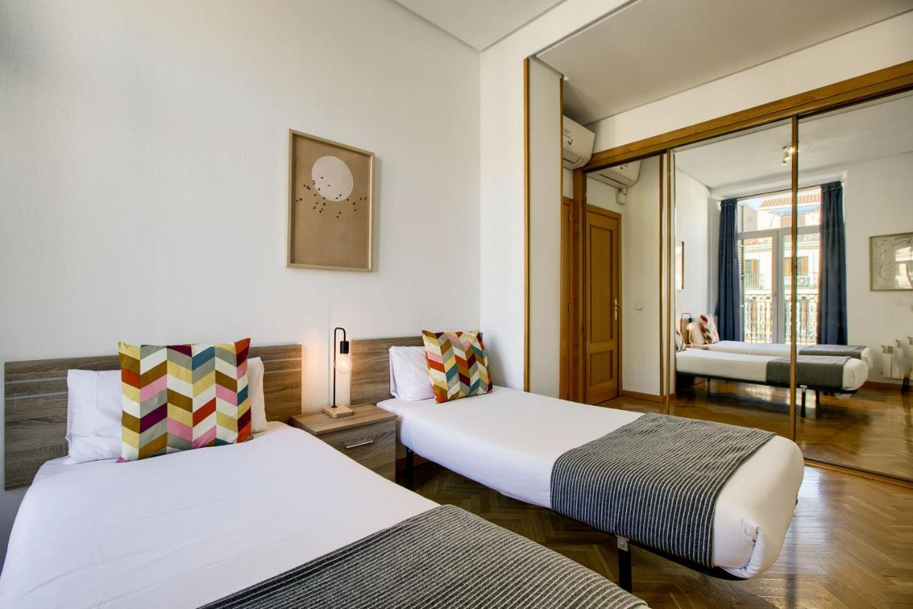 Charming Elegant Gran Via Apartment Madrid Exterior foto